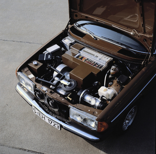 Illustration for article titled This 1980's Electric Mercedes Prototype Didn't Solve The Oil Crisis
